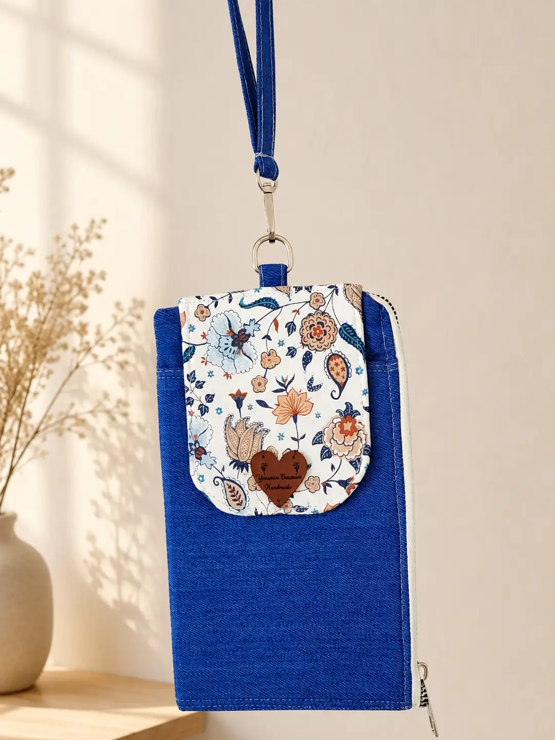 Mavi Denim Çiçek Desenli Telefon ve Çapraz Çanta