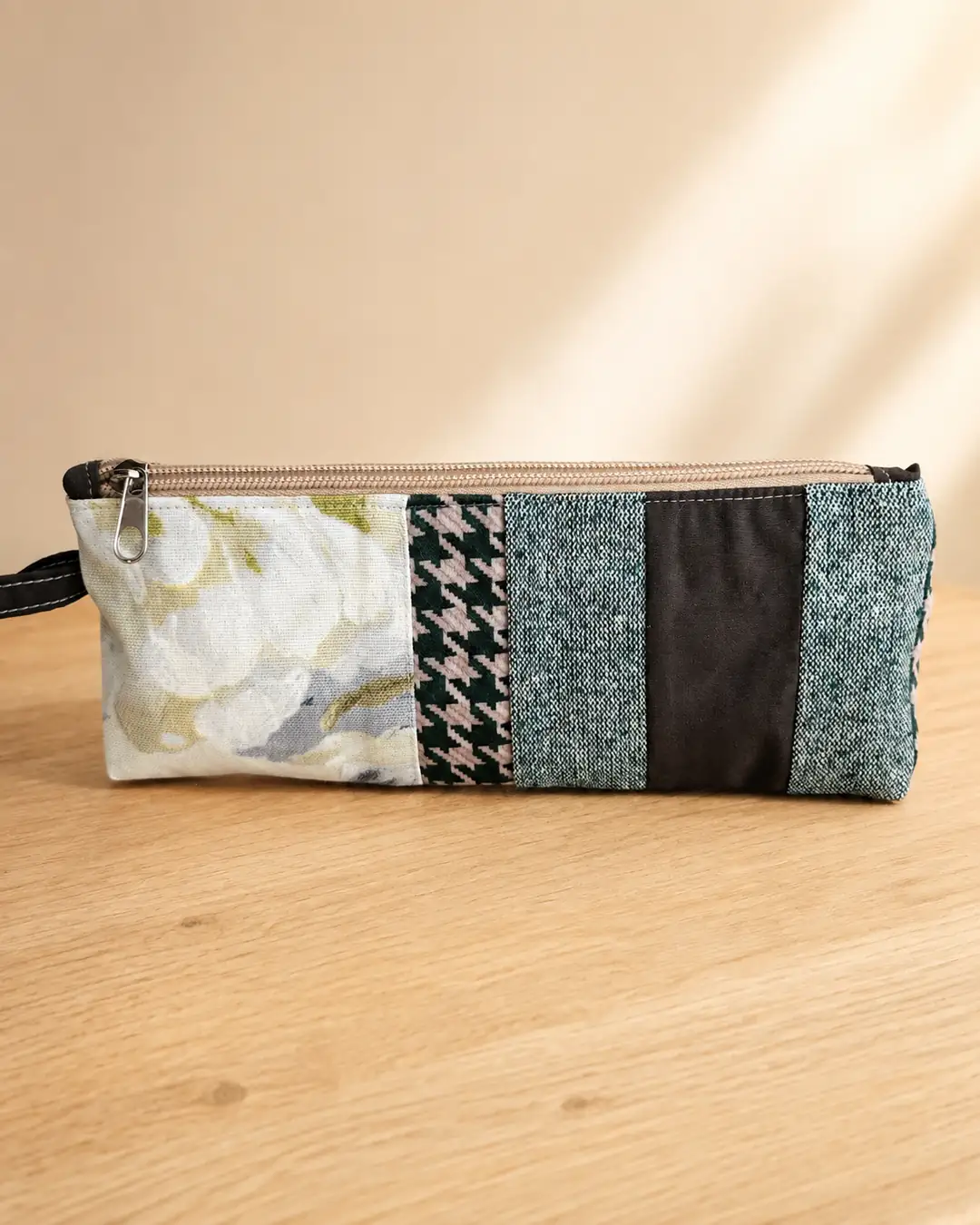 Pastel Renkli Patchwork, Kot Detaylı Kumaş Kalemlik - yeşil